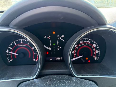 Used 2013 Toyota Highlander Limited image 2