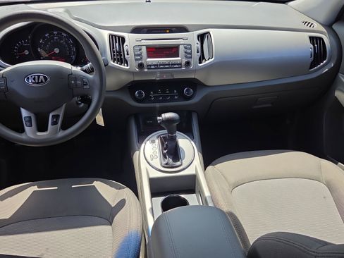 Used 2016 Kia Sportage LX FWD image 12