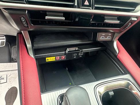 Used 2024 Lexus RX 350 Premium image 25