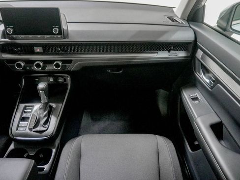 Used 2025 Honda CR-V LX image 28