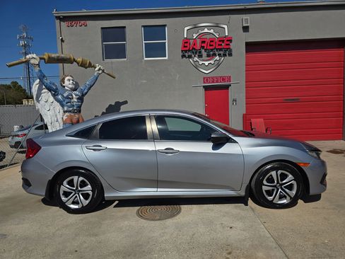 Used 2017 Honda Civic LX image 10