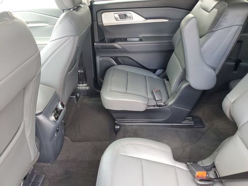 New 2026 Ford Explorer Active AWD/4WD image 29