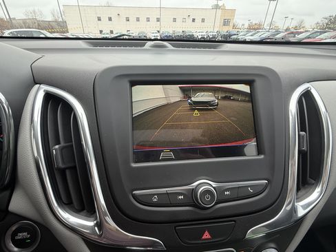 Used 2019 Chevrolet Equinox LT image 7