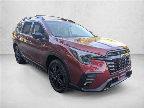 Used 2025 Subaru Ascent Onyx Edition image 7