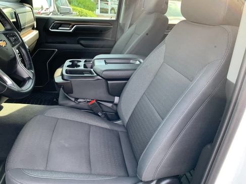 Certified 2024 Chevrolet Silverado 1500 LT AWD/4WD image 17