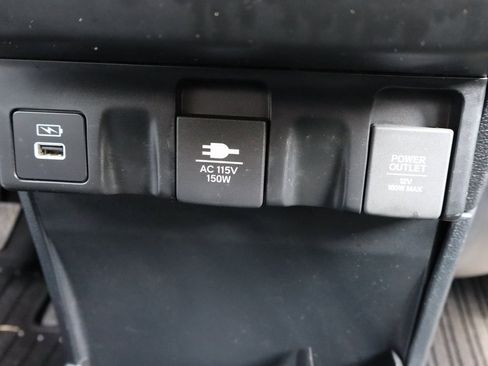 Used 2023 Honda Odyssey Touring image 18