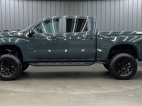 Used 2026 Chevrolet Silverado 1500 LT Trail Boss w/ LT Trail Boss Premium Package AWD/4WD image 2
