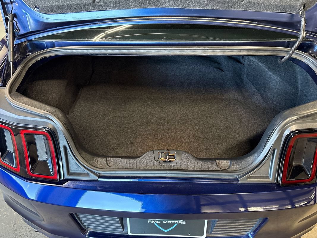 Used 2010 Ford Mustang GT Premium RWD image 53