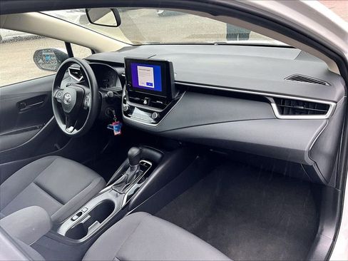 Used 2024 Toyota Corolla LE FWD image 14