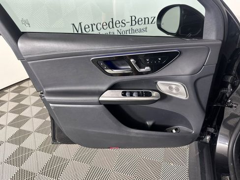 Certified 2024 Mercedes-Benz GLC 300 image 10