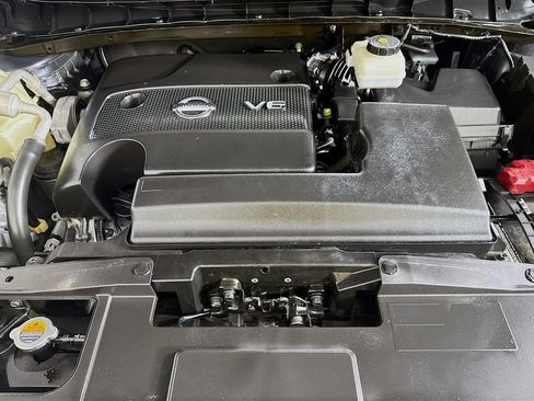 Used 2018 Nissan Murano SL w/ Moonroof Package FWD image 42
