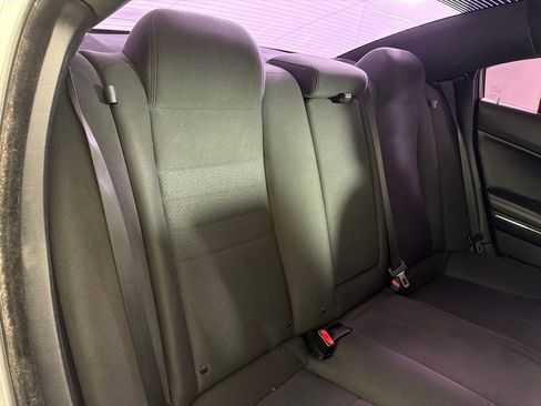 Used 2012 Dodge Charger SE RWD image 19
