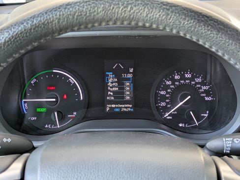 Used 2022 Toyota Sienna XLE AWD/4WD image 31