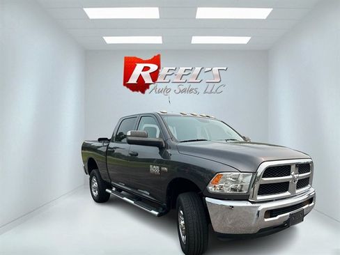 Used 2018 RAM 2500 Tradesman w/ Chrome Appearance Group AWD/4WD image 3