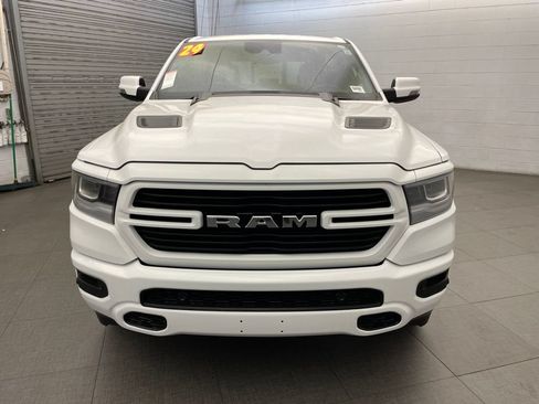 Used 2024 RAM 1500 Laramie AWD/4WD image 4