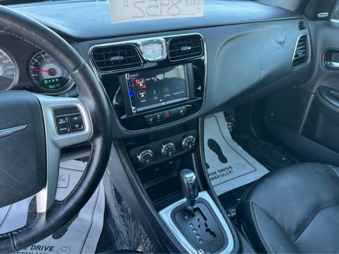 Used 2012 Chrysler 200 Limited image 25