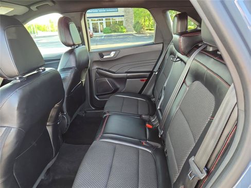 Used 2023 Ford Escape ST-Line Select AWD/4WD image 21