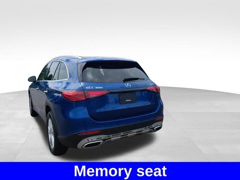 Used 2025 Mercedes-Benz GLC 300 4MATIC image 12