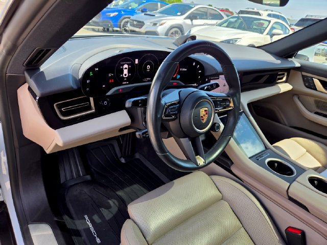 Used 2023 Porsche Taycan 4S w/ Premium Package AWD/4WD image 30