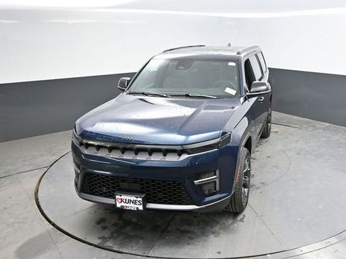 New 2026 Jeep Grand Wagoneer Limited AWD/4WD image 38