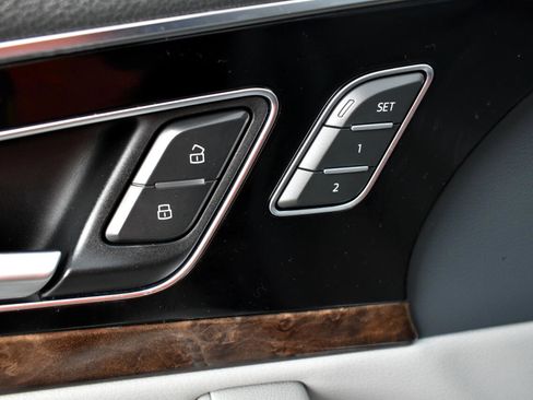 Used 2018 Audi Q7 3.0T Prestige w/ Prestige Package image 45