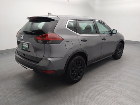 Used 2018 Nissan Rogue S AWD/4WD image 10