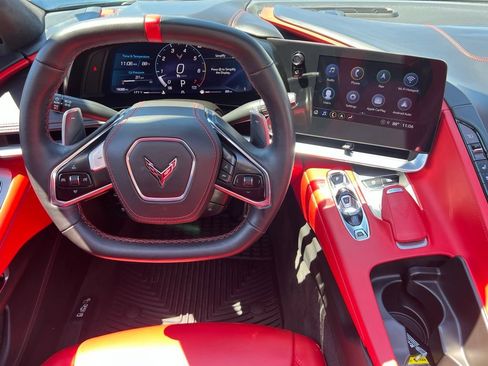 Used 2022 Chevrolet Corvette Stingray Premium Conv w/ Z51 Performance Package RWD image 40