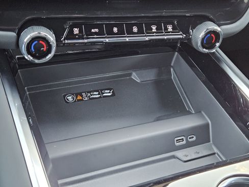 New 2026 Chevrolet Suburban LT w/ Comfort Package image 20