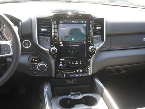 New 2026 RAM 1500 4x4 Crew Cab image 15