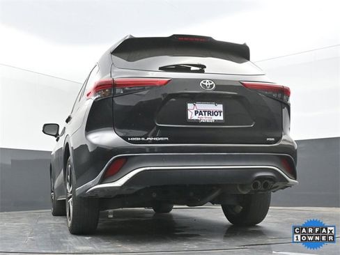 Used 2021 Toyota Highlander XSE image 42