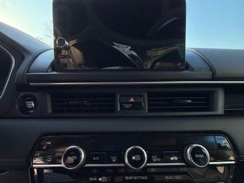 New 2025 Honda Pilot EX-L image 5