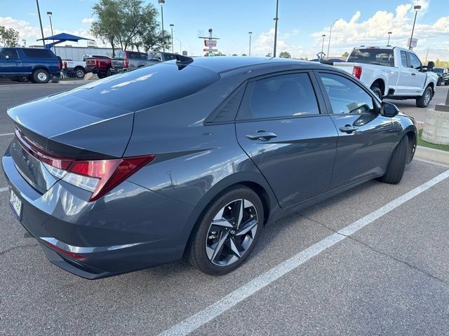 Used 2023 Hyundai Elantra SEL w/ Convenience Package FWD image 6