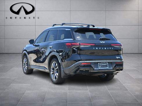 Certified 2023 INFINITI QX60 Luxe w/ Cargo Package FWD image 5