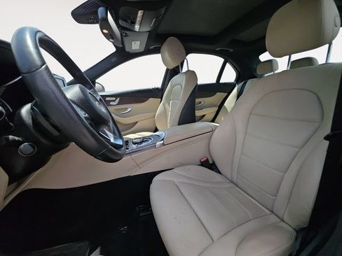 Used 2018 Mercedes-Benz C 300 Sedan image 9