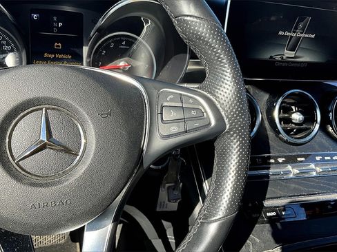 Used 2019 Mercedes-Benz GLC 300 GLC 300 w/ Multimedia Package image 17
