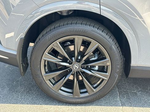 Used 2026 Lexus RX 350h w/ Convenience Package image 17