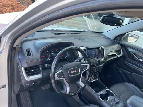 Used 2018 GMC Terrain SLT w/ Preferred Package image 8