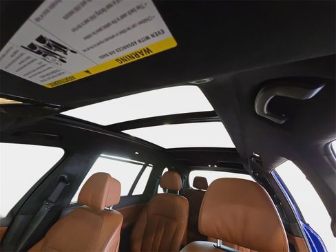 Used 2024 BMW X7 M60i w/ Executive Package image 25