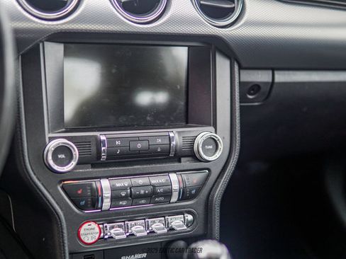 Used 2017 Ford Mustang GT Premium image 31