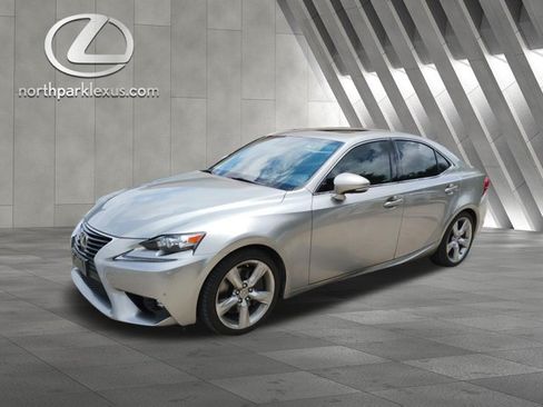 Used 2016 Lexus IS 350 w/ Luxury Package RWD image 3