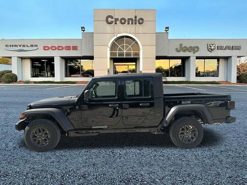 New 2026 Jeep Gladiator Sport AWD/4WD image 6