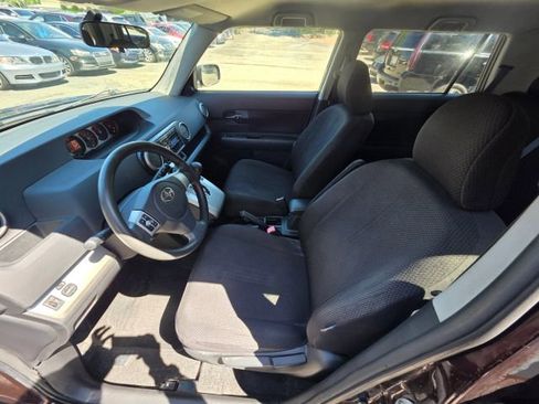 Used 2009 Scion xB FWD image 12