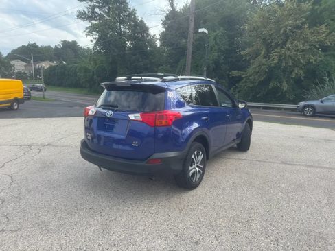 Used 2014 Toyota RAV4 LE AWD/4WD image 5