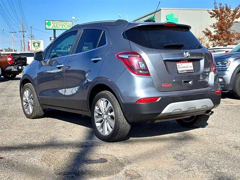 Used 2020 Buick Encore Preferred image 3