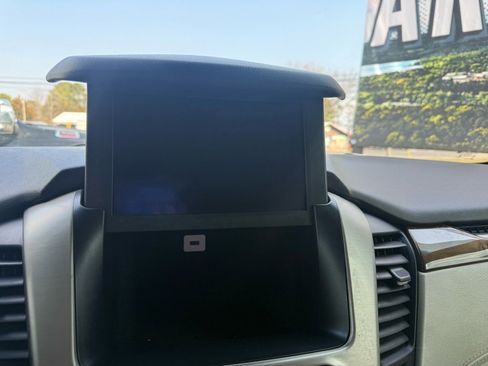 Used 2015 GMC Yukon Denali w/ Open Road Package image 36