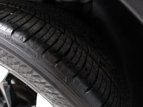 Used 2025 Kia Telluride S FWD image 18