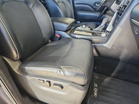 Used 2024 INFINITI QX80 Luxe AWD/4WD image 13