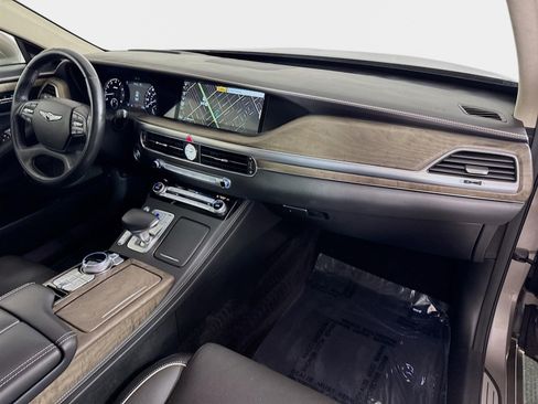 Used 2020 Genesis G90 3.3T Premium image 32