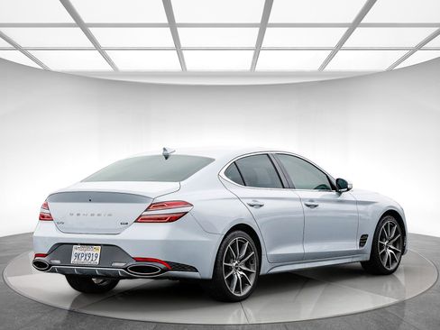 Used 2022 Genesis G70 3.3T image 4