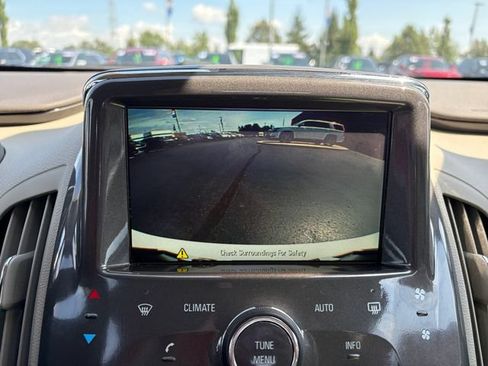 Used 2014 Chevrolet Volt Premium w/ Premium Trim Package FWD image 28